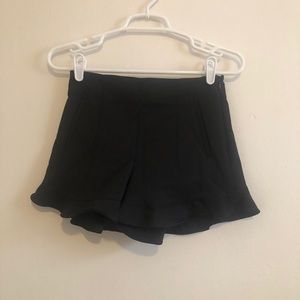 Black dress shorts with ruffle